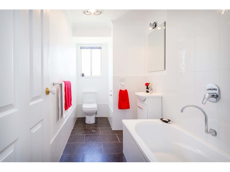 88 Rosedale Drive, West Albury NSW 2640