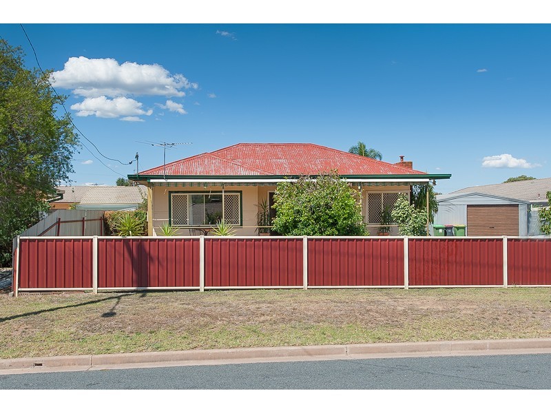 620 Hague Street, Lavington NSW 2641