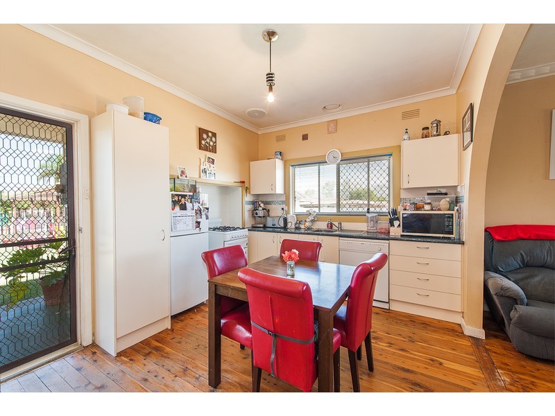 620 Hague Street, Lavington NSW 2641