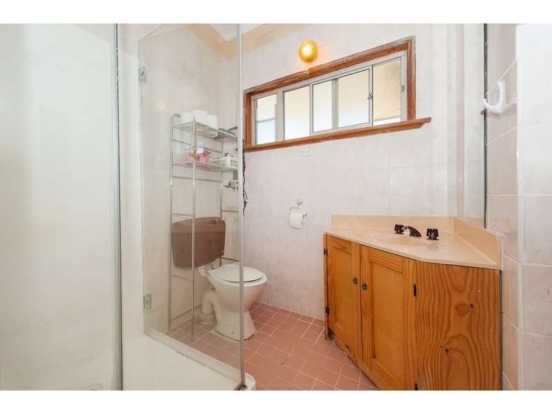 620 Hague Street, Lavington NSW 2641