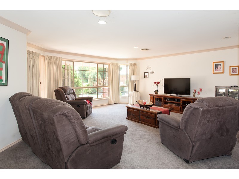 10 Keatinge Court, Lavington NSW 2641
