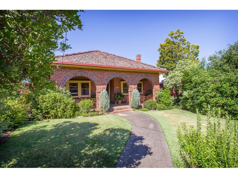 329 Vallombrosa Street, East Albury NSW 2640