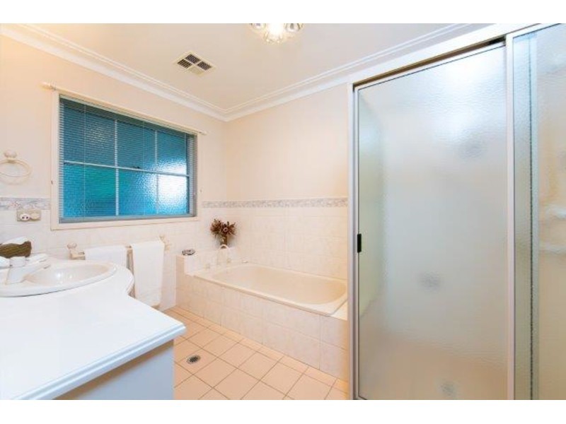 40 Franklin Court, Glenroy NSW 2640