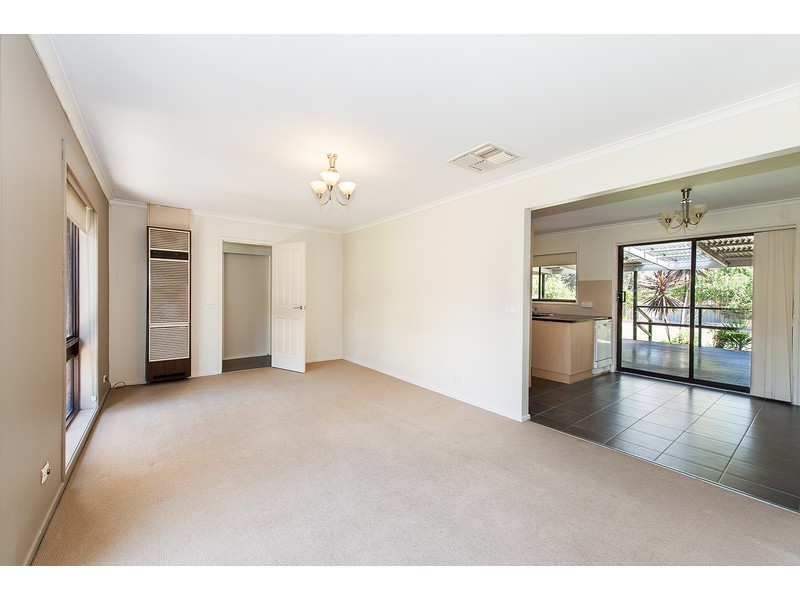 11 Lacebark Court, Thurgoona NSW 2640