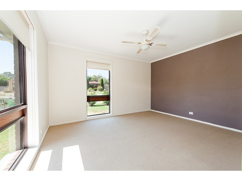 11 Lacebark Court, Thurgoona NSW 2640