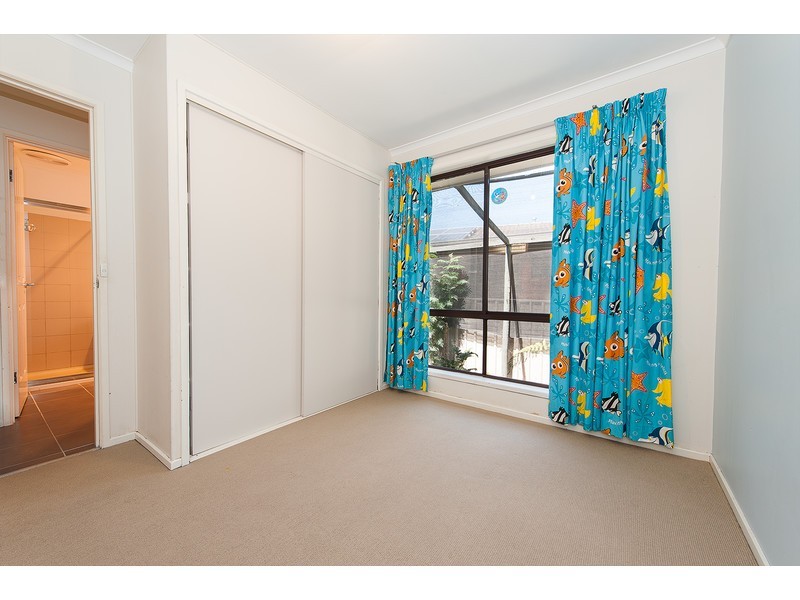 11 Lacebark Court, Thurgoona NSW 2640