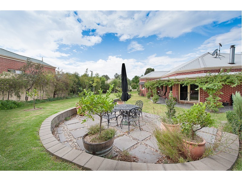 103 Hume Street, Howlong NSW 2643