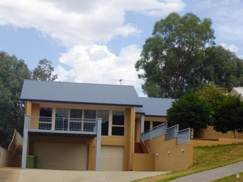 17a Florence  Street, West Albury NSW 2640