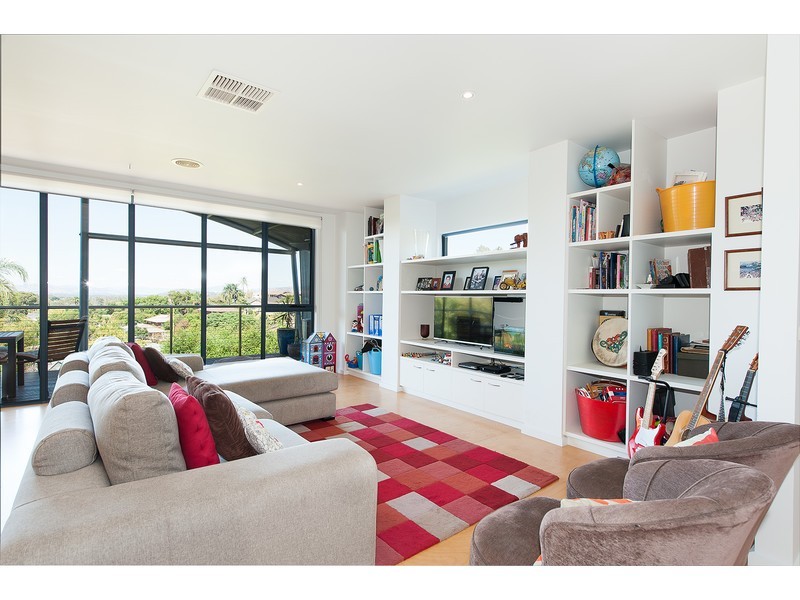 15 Michelle Avenue, Lavington NSW 2641