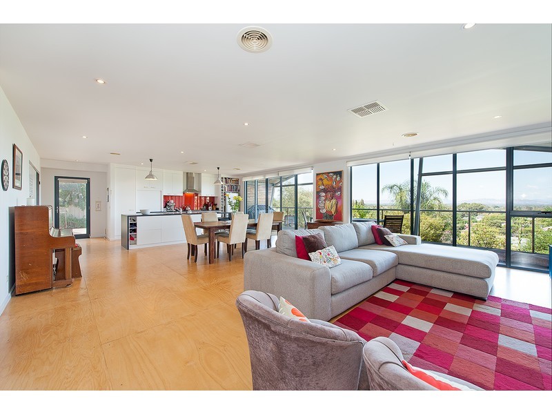 15 Michelle Avenue, Lavington NSW 2641