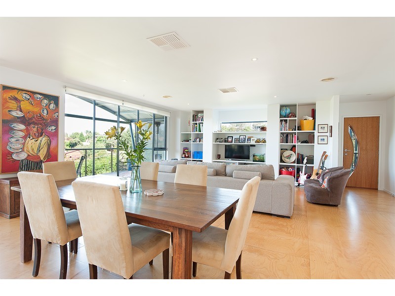 15 Michelle Avenue, Lavington NSW 2641