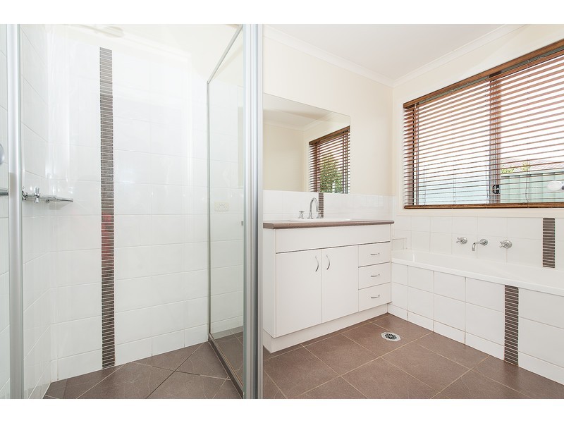 39 Gumnut Court, East Albury NSW 2640