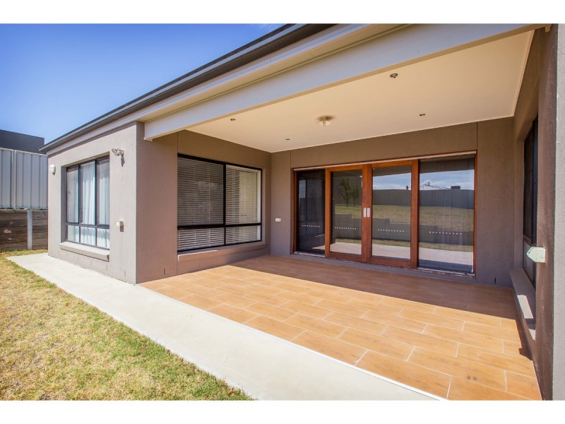 21 Thorneycroft Avenue, Wodonga VIC 3690