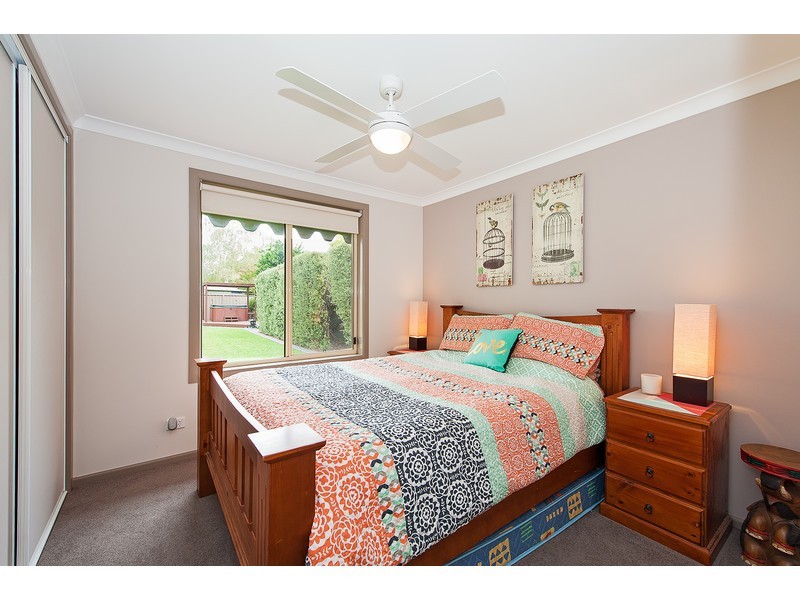 11 Meyer Place, Thurgoona NSW 2640