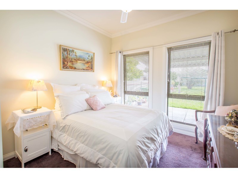 466 Douglas Road, Lavington NSW 2641