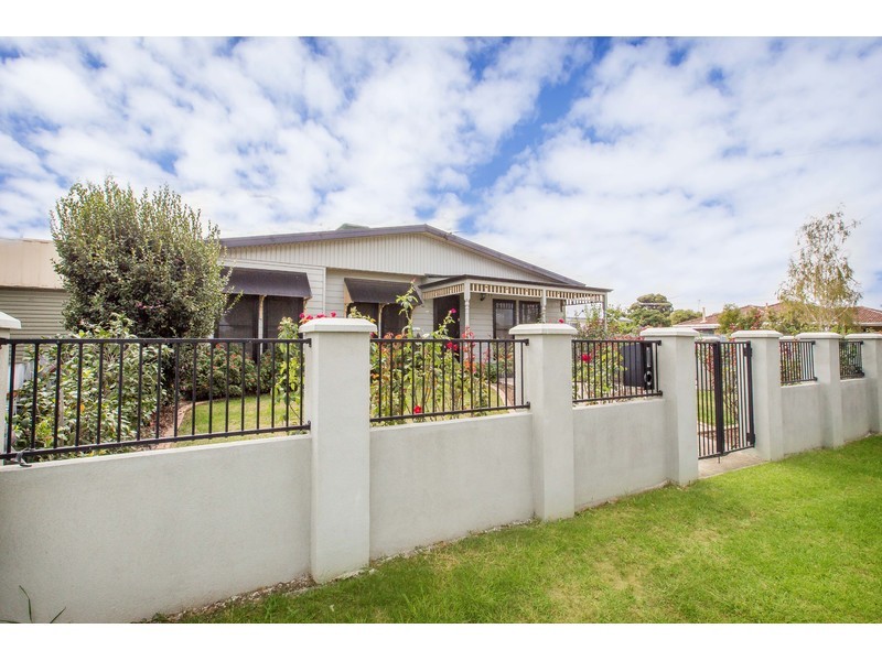 466 Douglas Road, Lavington NSW 2641