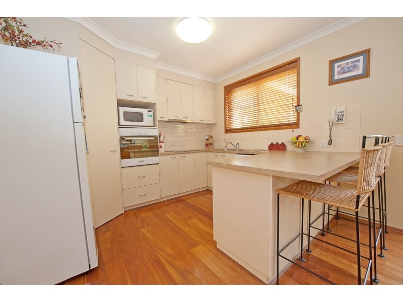 11 Doulton Drive, West Albury NSW 2640