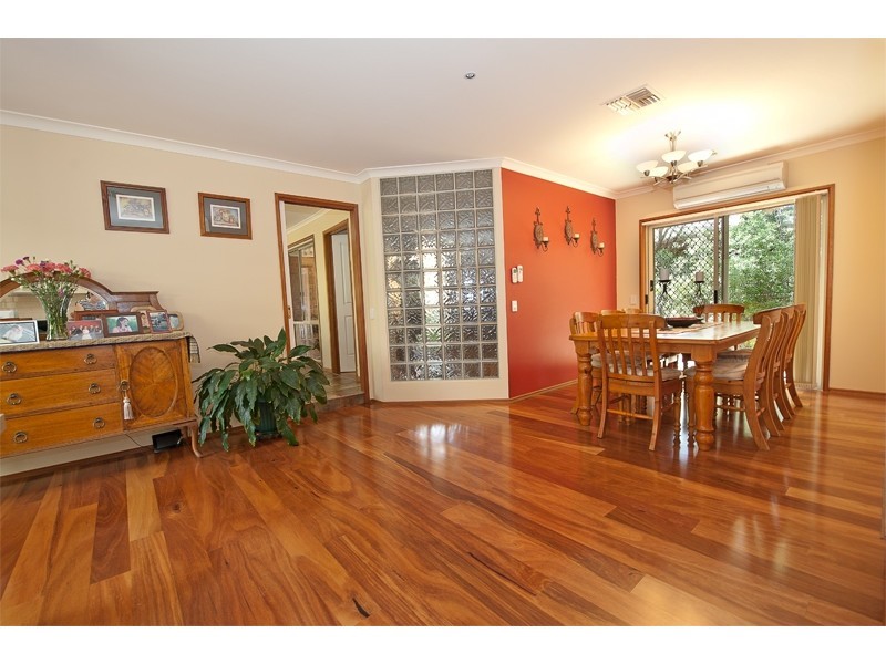11 Doulton Drive, West Albury NSW 2640