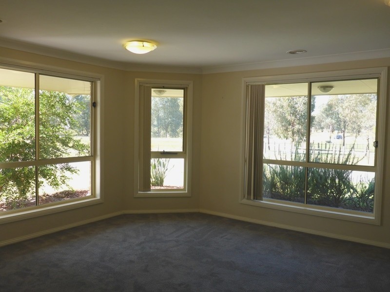 43 Whitebox Circuit, Thurgoona NSW 2640