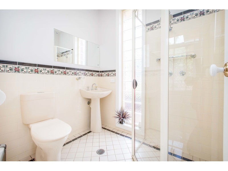 7B Hamilton Valley Court, Lavington NSW 2641