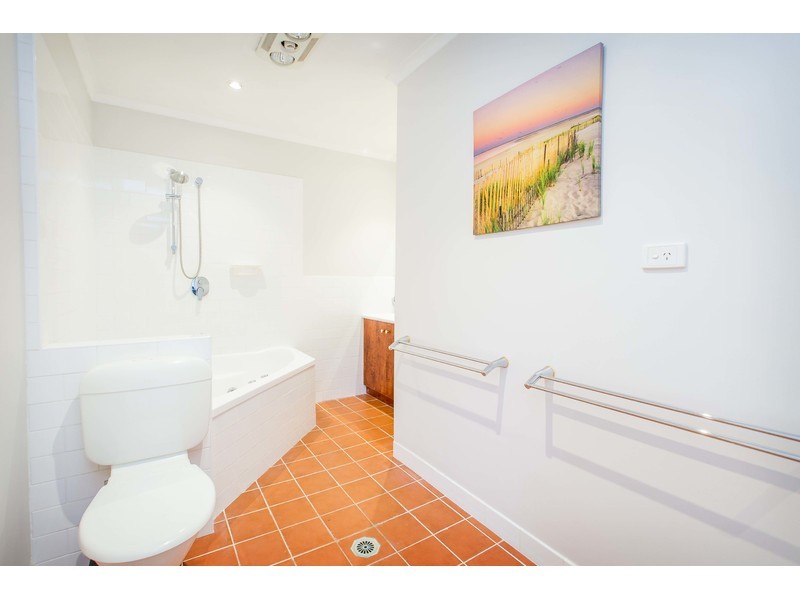 7B Hamilton Valley Court, Lavington NSW 2641