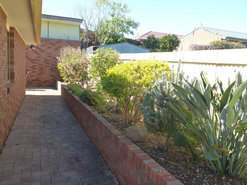 2/265 Mount Street, East Albury NSW 2640