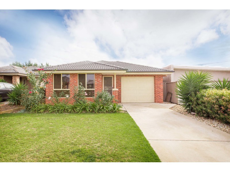 12 Stringybark Court, Thurgoona NSW 2640