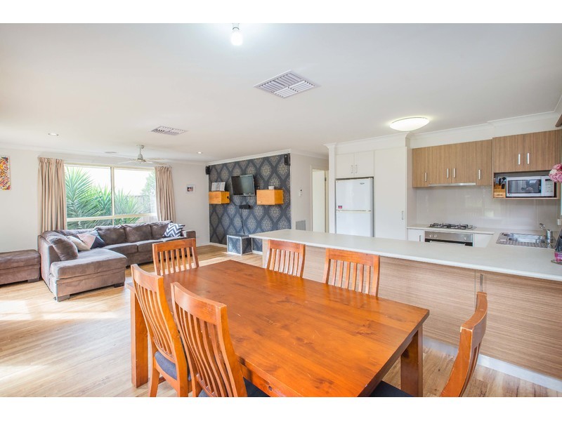 12 Stringybark Court, Thurgoona NSW 2640