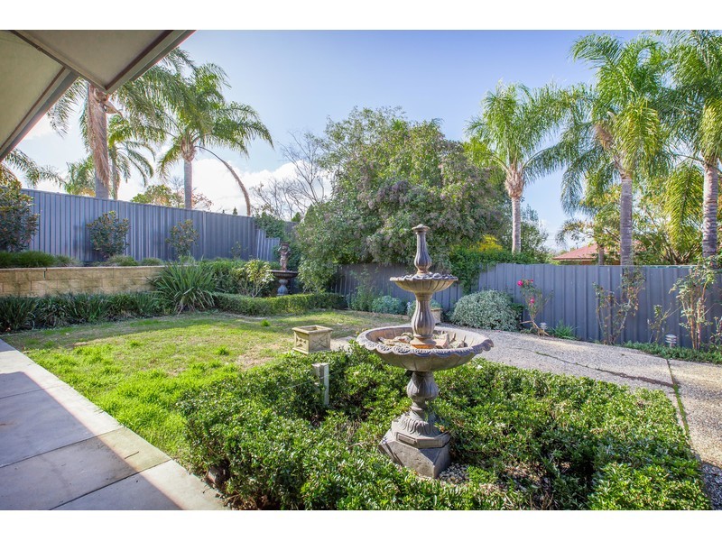 2/126 Benyon Street, East Albury NSW 2640