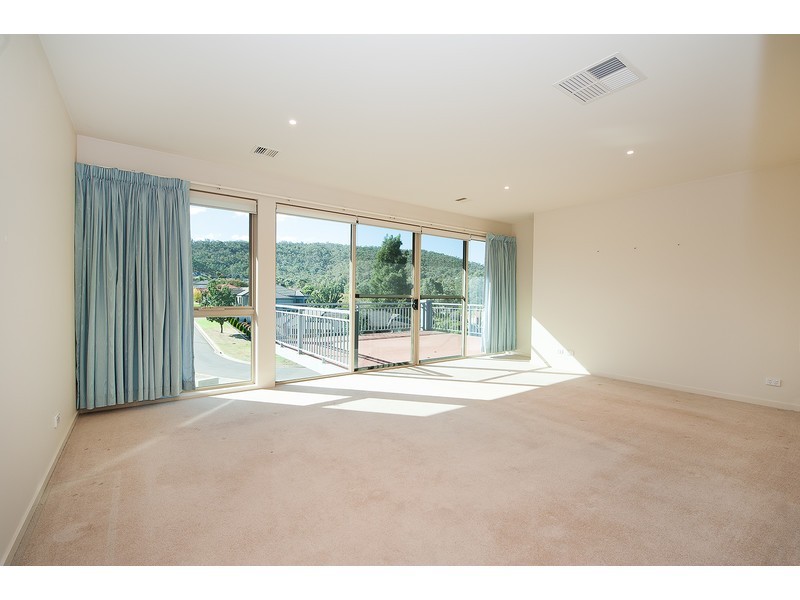 17a Florence Crescent, West Albury NSW 2640