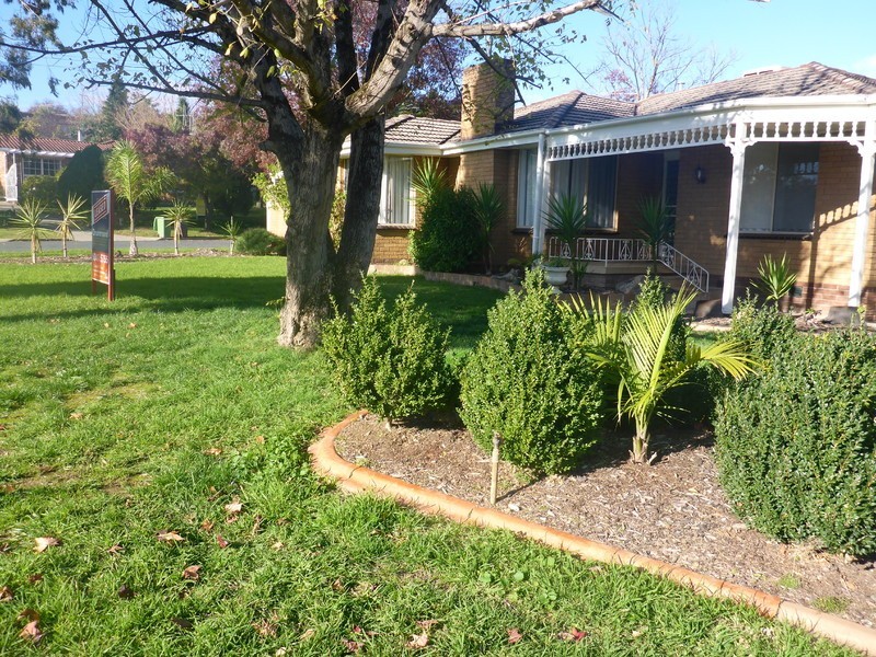 414 Dale Crescent, Lavington NSW 2641