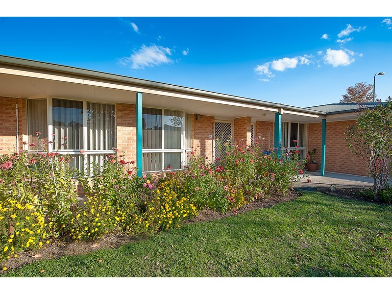 4/7 Severin Court, Thurgoona NSW 2640