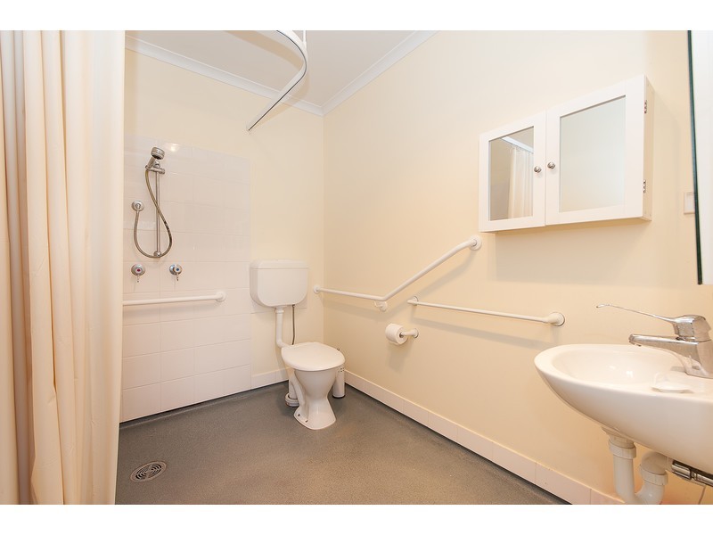 4/7 Severin Court, Thurgoona NSW 2640