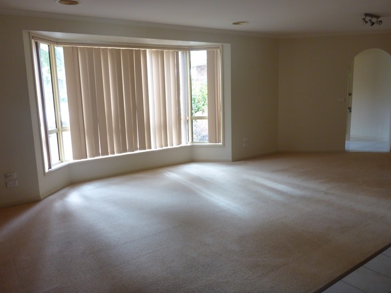 40 Saville Avenue, Lavington NSW 2641