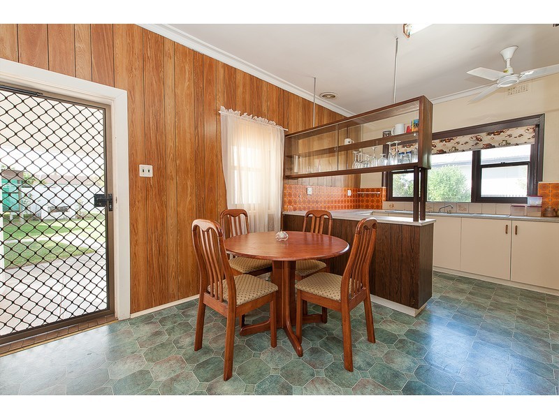 452 McDonald Road, Lavington NSW 2641