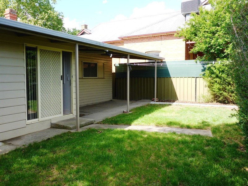 377 Wilson Street, Albury NSW 2640