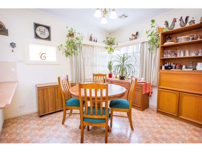 236 Bernhardt Street, East Albury NSW 2640