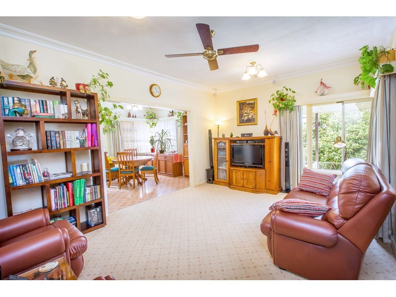 236 Bernhardt Street, East Albury NSW 2640