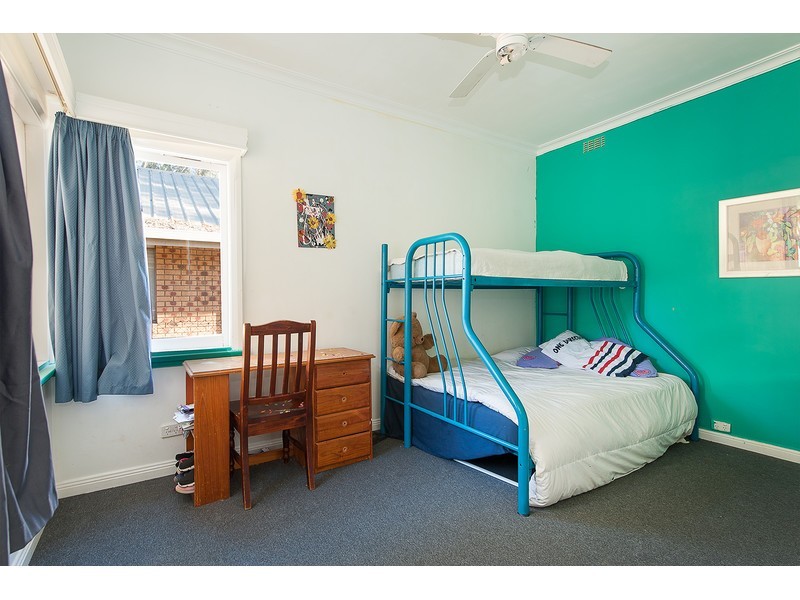 148 Clarke Street, Howlong NSW 2643