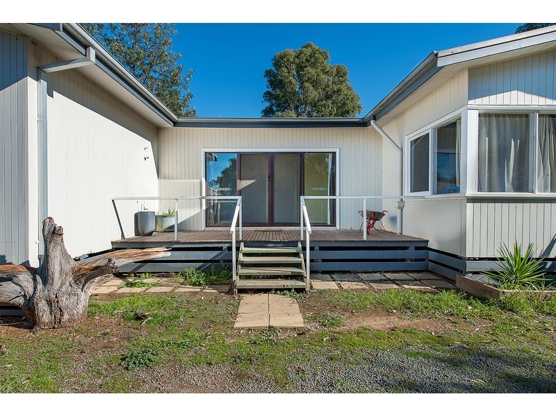 148 Clarke Street, Howlong NSW 2643