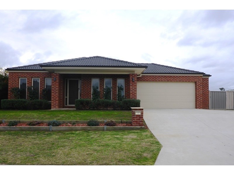 10 Princeton Court, Thurgoona NSW 2640