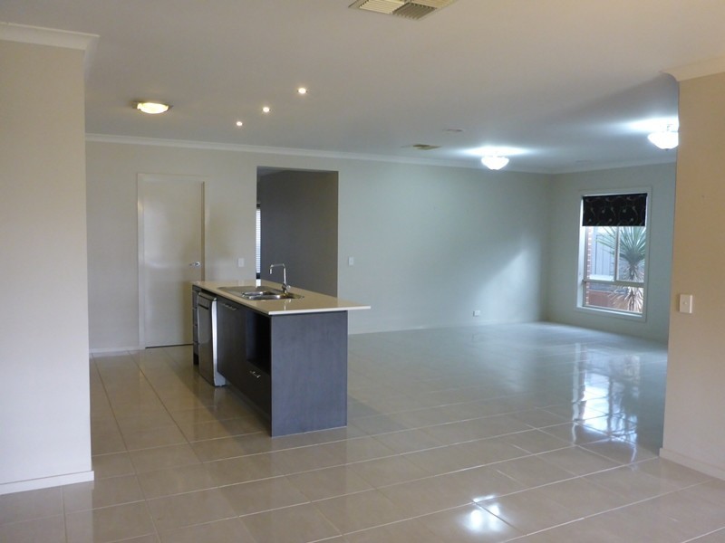 10 Princeton Court, Thurgoona NSW 2640