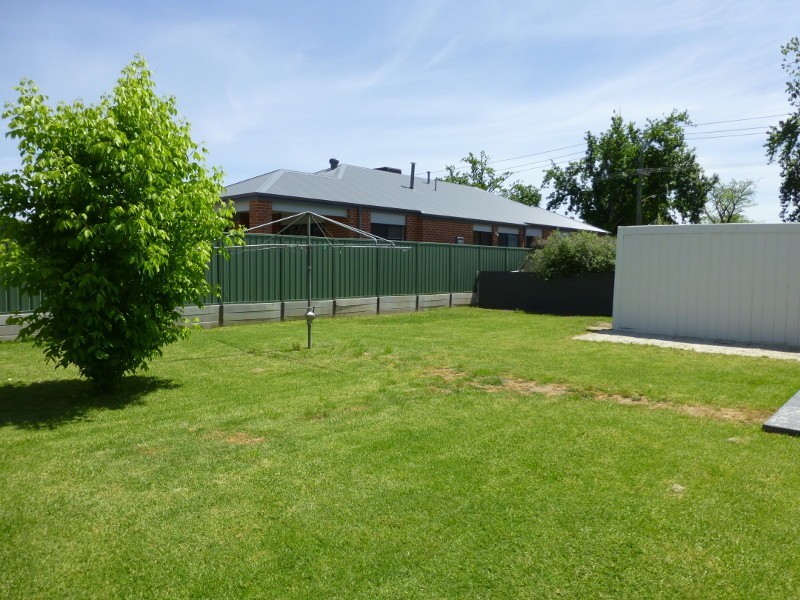 375 Olive Street, South Albury NSW 2640