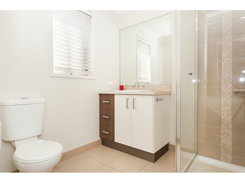 15 Britton Court, Jindera NSW 2642