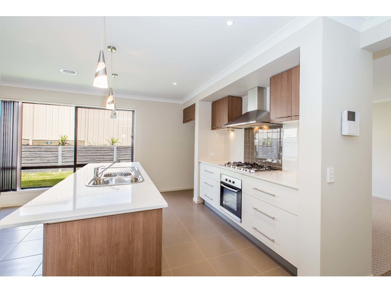 27 Victoria Cross Parade, Wodonga VIC 3690