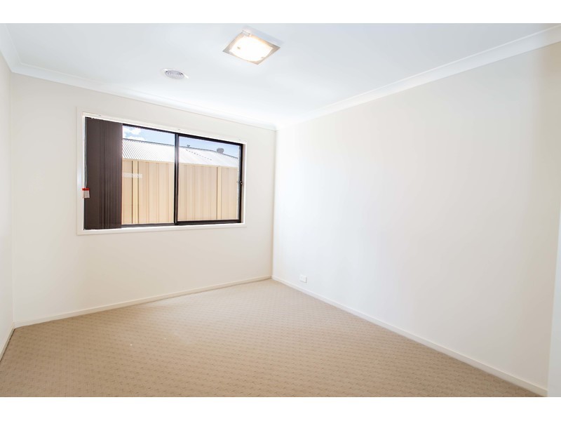 27 Victoria Cross Parade, Wodonga VIC 3690