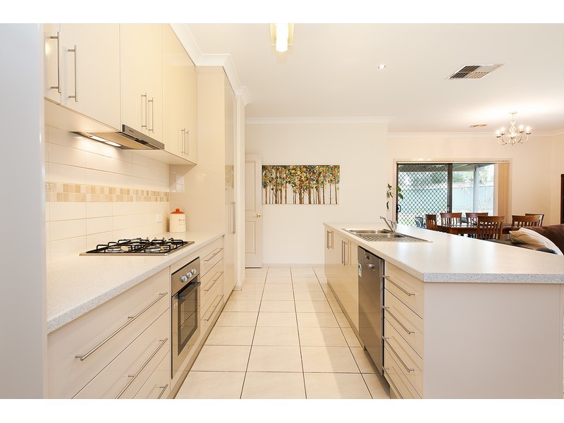 50 Winnell Court, Thurgoona NSW 2640