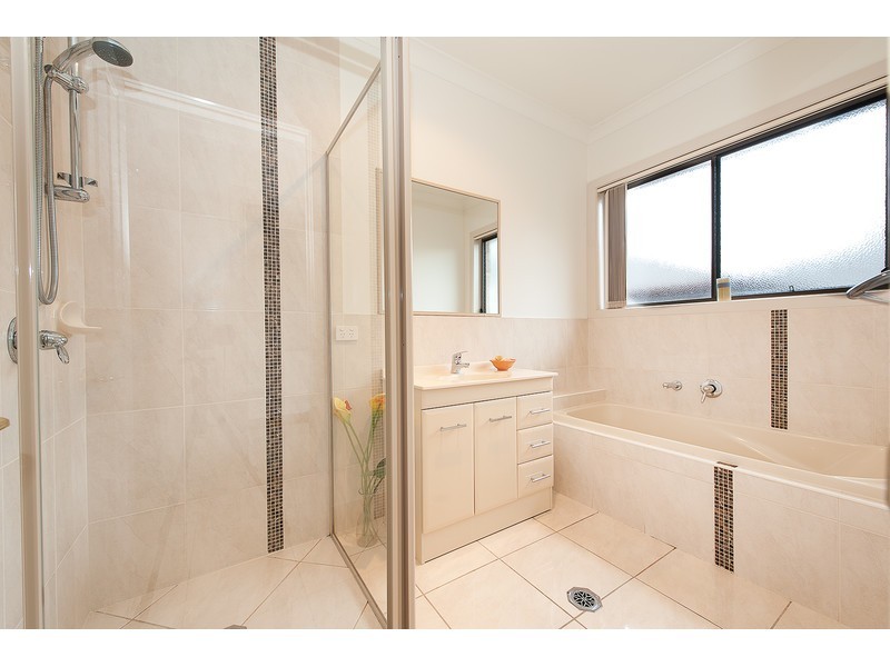 50 Winnell Court, Thurgoona NSW 2640