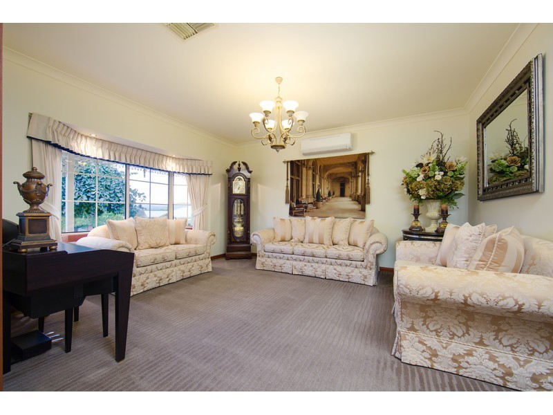 12 Quinton Court, West Albury NSW 2640