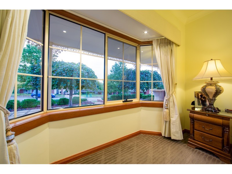 12 Quinton Court, West Albury NSW 2640